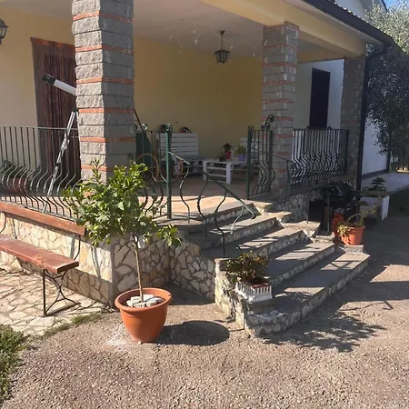 Celestina, A 10 Minuti Dalle Terme Сasa de vacaciones